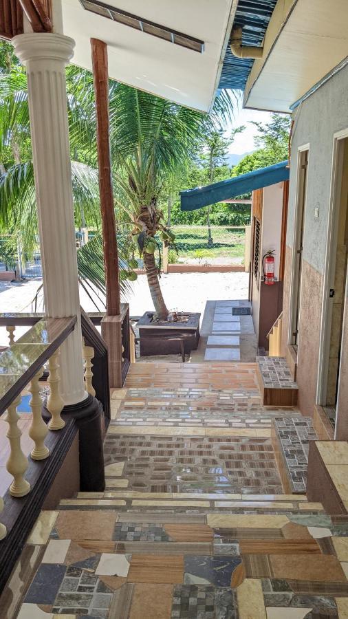 Maya Guest House - Sipaway Island San Carlos  Exterior photo