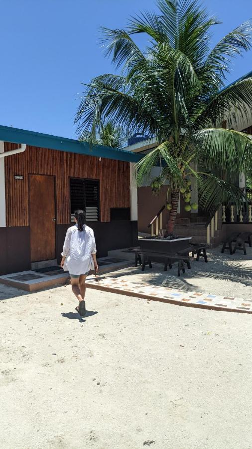 Maya Guest House - Sipaway Island San Carlos  Exterior photo